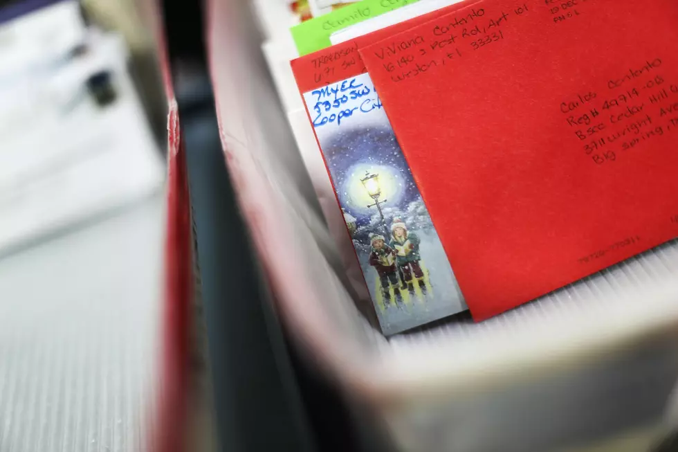 Shipping for the Holidays? Here’s the Post Office Deadlines